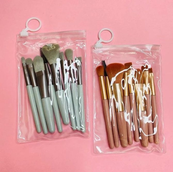 8 pieces Brush Set pocket size